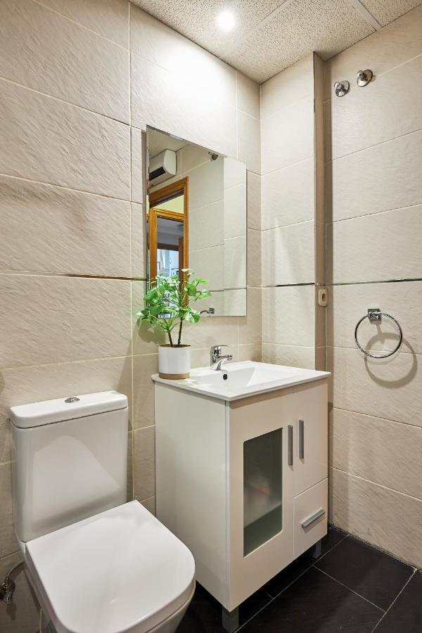 Apartmán Conde Duque St Madrid Exteriér fotografie